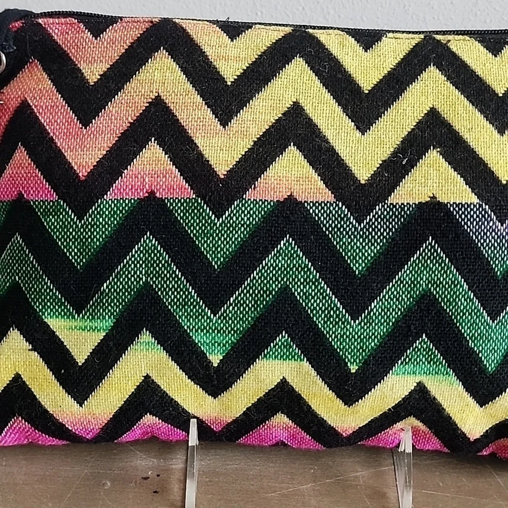 Bohemian Colorful Zigzag Embroidered Crossbody Clutch with Tassel